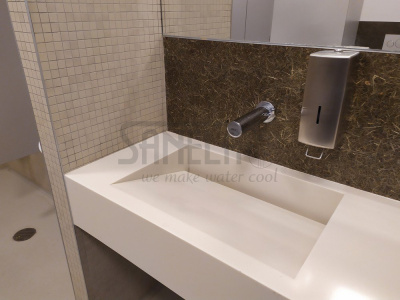 Настенный бесконтактный смеситель SLU 42K арт: 03420 Sanela Чехия (фото, схема)